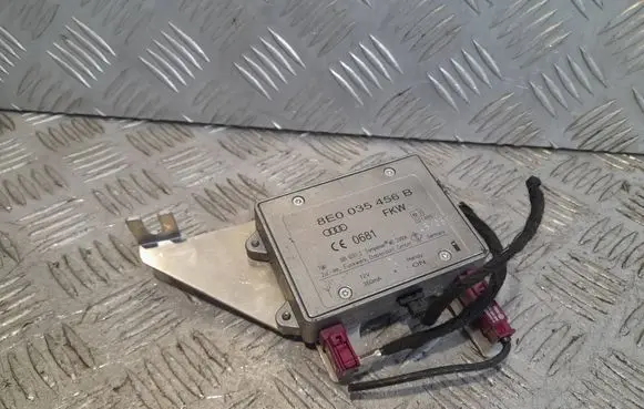 Audi A8 S8 D3 4E Antenna control unit 8E0035456B 09103112