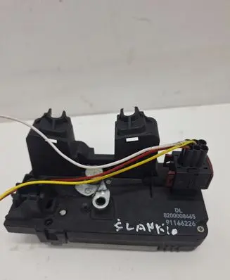 Opel Vivaro Sliding door lock 8200008465