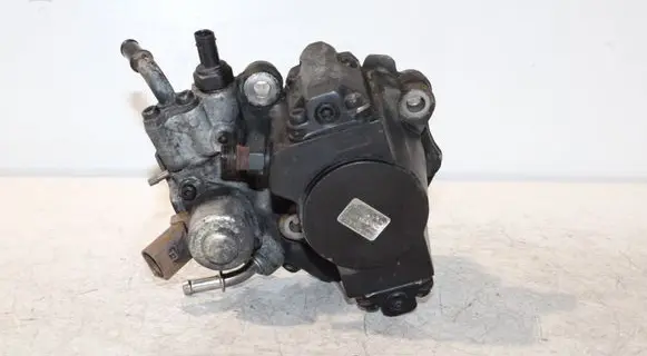 Mercedes-Benz Sprinter W906 Fuel injection high pressure pump A6510701801 28343143