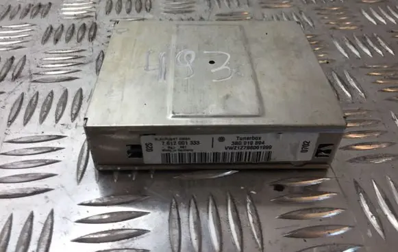 Volkswagen PASSAT B5.5 Aerial antenna amplifier 3B0919894 493