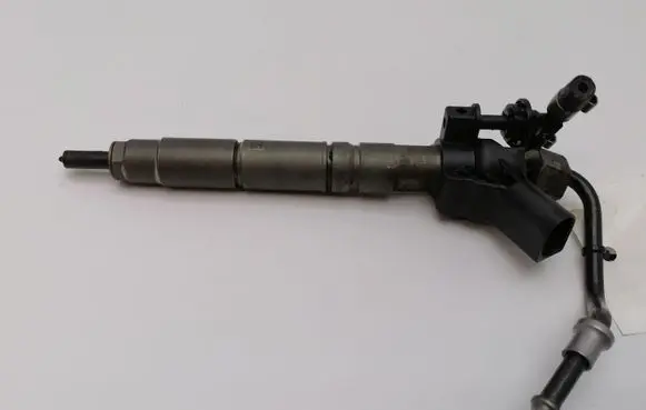 Mercedes-Benz C W203 Fuel injector A6420700587 0445115027