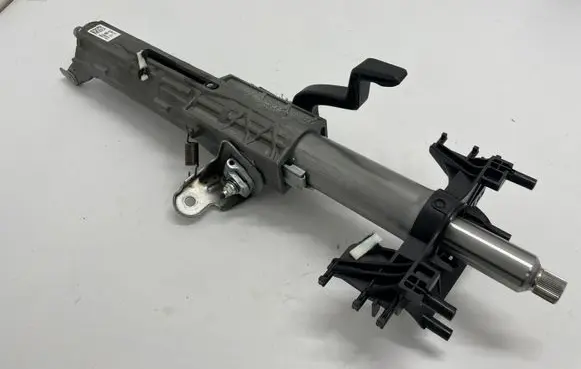 BMW 5 G30 G31 Steering wheel axle 6896189