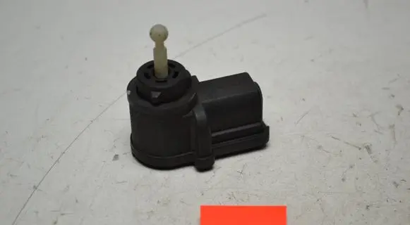 Volkswagen Golf IV Headlight level adjustment motor 1J0941295B