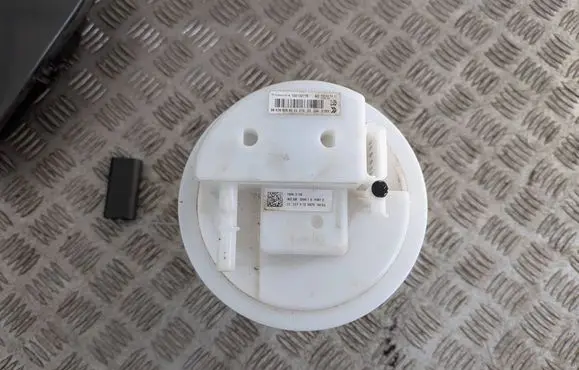 Citroen C4 X In-tank fuel pump 9842660580