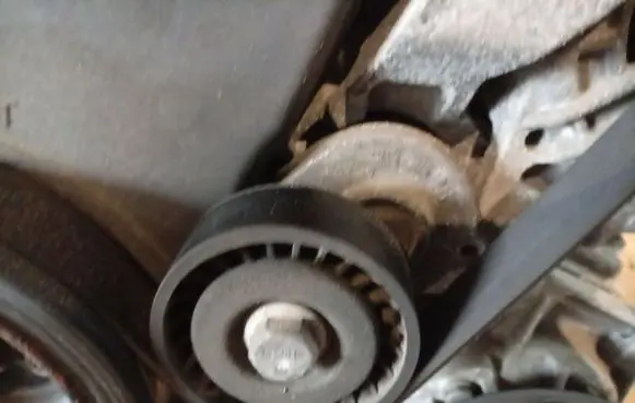 Seat Ibiza IV (6J,6P) Generator/alternator belt tensioner 038903315AH