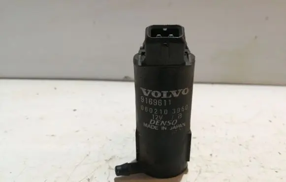 Volvo C70 Headlight washer pump 9169611