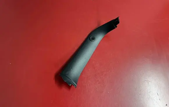 Mini One - Cooper F56 F55 Tailgate/trunk side cover trim 7318940 51437318940