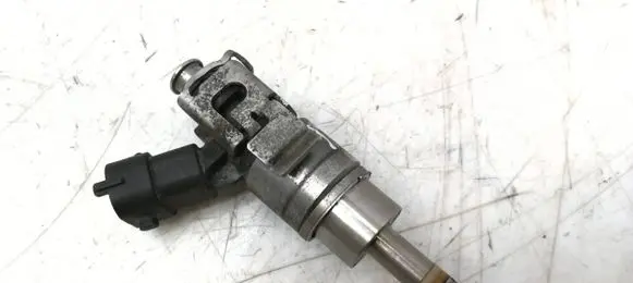 Alfa Romeo 159 Fuel injector 0261500023