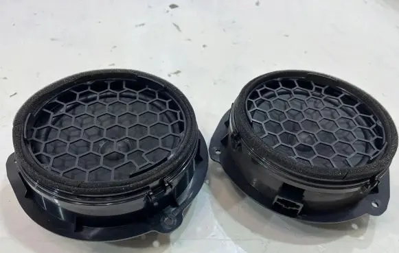 Audi A3 S3 8V Front door speaker 8V4035411A
