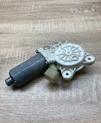Mercedes-Benz CLK A209 C209 Front door window regulator motor A2308201042 0130821921