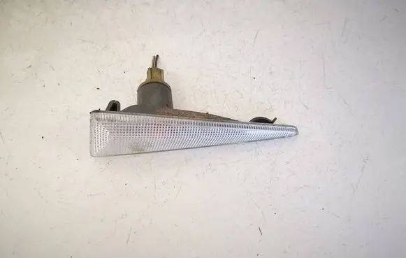 Renault Scenic II - Grand scenic II Front fender indicator light 8200027151