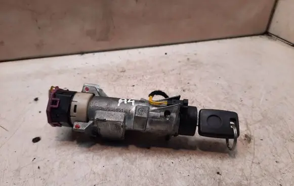 Audi A4 S4 B5 8D Ignition lock 4D0905851E
