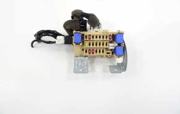 Nissan Pulsar Fuse box set