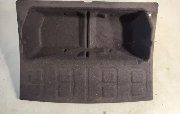 Trunk/boot floor carpet liner