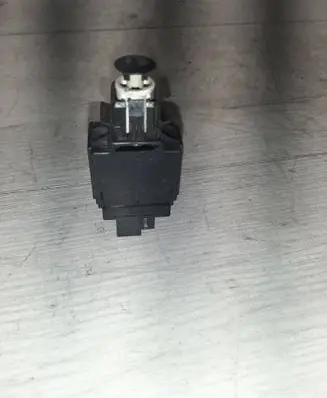 Volvo S40, V40 Brake pedal sensor switch 9128577