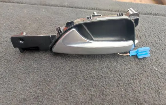 Mercedes-Benz GLE AMG (W166 - C292) Rear door interior handle A1667600561