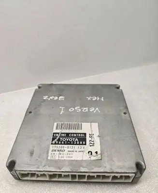 Toyota Corolla Verso E121 Engine control unit/module 8966113080 752008121R 1752008121