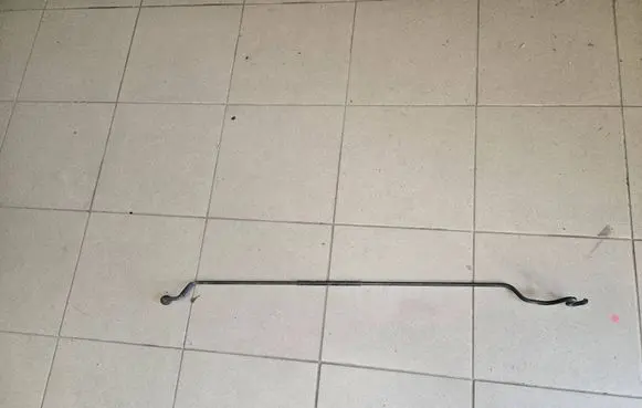 Nissan Terrano Engine bonnet/hood prop rod/strut