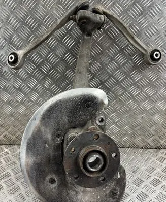 Audi A7 S7 4G Front wheel hub spindle knuckle 4G0407241C