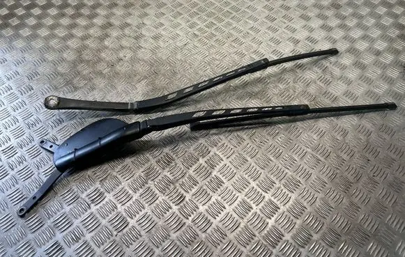 BMW 5 E60 E61 Headlight wiper blade set 7144540 7035099