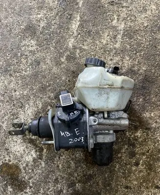 Mercedes-Benz E W211 Master brake cylinder