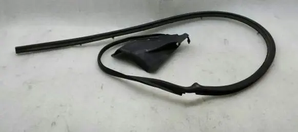 Jaguar XK - XKR Rubber seal front coupe door C2P14677