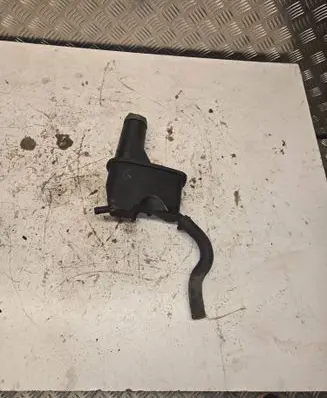 Volkswagen Golf III Power steering fluid tank/reservoir 1H0422371