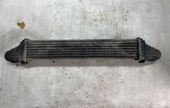 Mercedes-Benz E W211 Intercooler radiator A2115001102