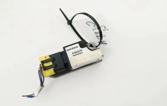 Volvo S70 V70 V70 XC Airbag deployment crash/impact sensor 9472729b