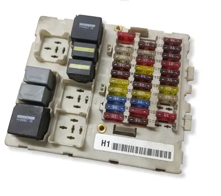 Ford Focus Fuse module 2M5T14A073BE 518273404