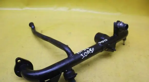 Audi A4 S4 B6 8E 8H Engine coolant pipe/hose