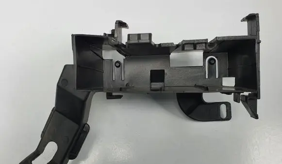Audi A6 S6 C6 4F Radiator mount bracket 4F0907179