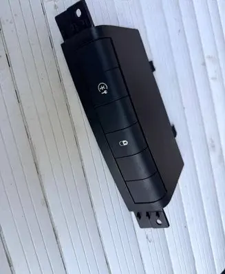 Peugeot 207 Central locking switch button 9654374077