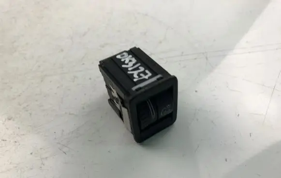 Volkswagen PASSAT CC Other switches/knobs/shifts 3C0941334A