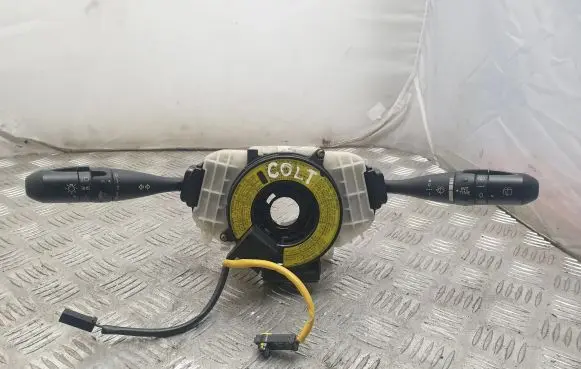 Mitsubishi Colt Indicator stalk MR986420 Z631344640