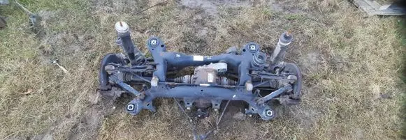 BMW X1 E84 Rear axle beam with reductor 7566185