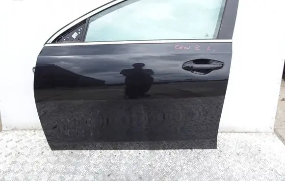 KIA Ceed Front door 