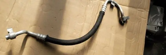 Jeep Wrangler Air conditioning (A/C) pipe/hose 55111376AB