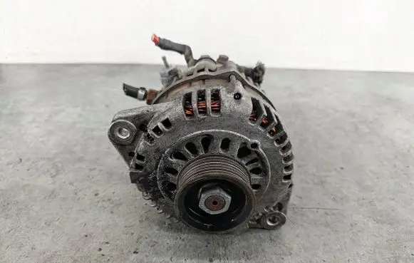 Opel Astra H Generator/alternator 