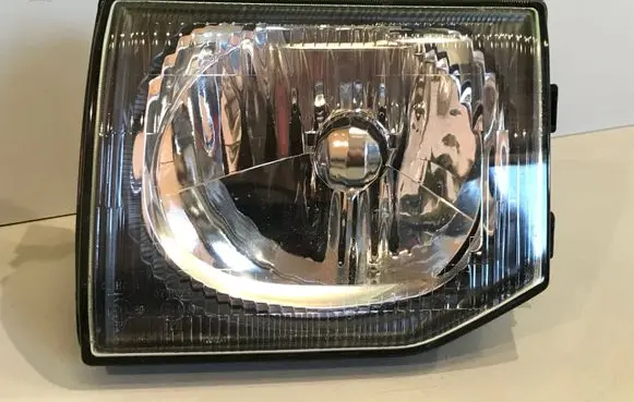 Mitsubishi Pajero Headlight/headlamp 11087234