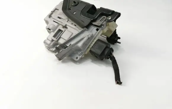 Seat Leon IV Rear door lock 1P0839016