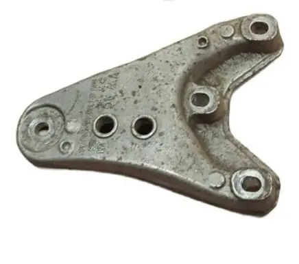 Engine mounting bracket