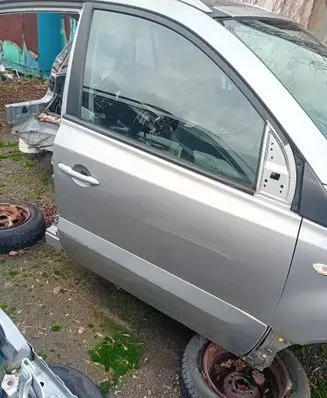 Renault Koleos I Front door