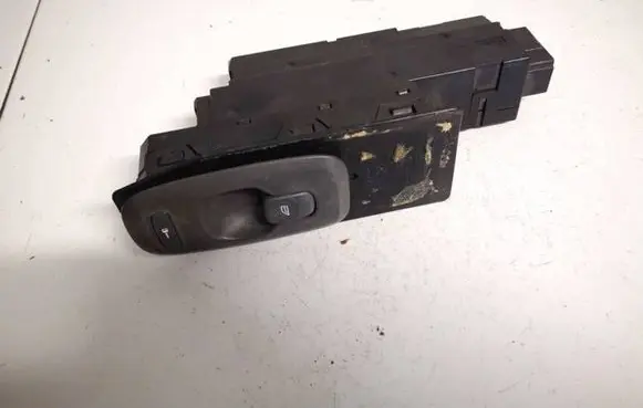 Volvo V70 Electric window control switch 9452961 00w38e