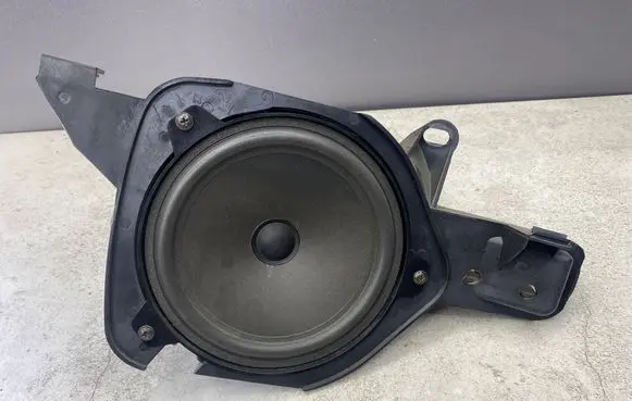 BMW 3 E46 Parcel shelf speaker 8368233 8381560 4918430703