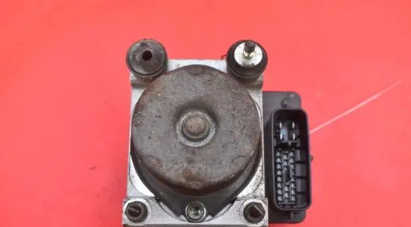 Mitsubishi Outlander ABS Pump MN193055