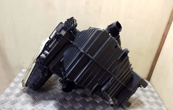 Peugeot 308 Interior heater climate box assembly housing 9807730980
