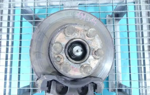 Iveco Daily 4th gen Front wheel hub spindle knuckle IMPRK1091314