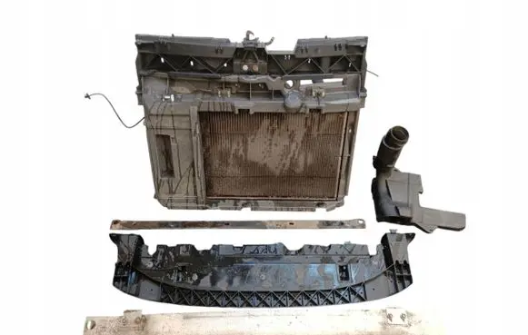 Citroen C3 Front bodywork piece 