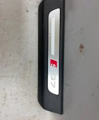 Audi Q7 4M Rear sill trim cover 4M0853375C